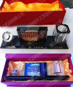 水晶之礼，铭刻情谊 定制纪念摆件点亮办公空间